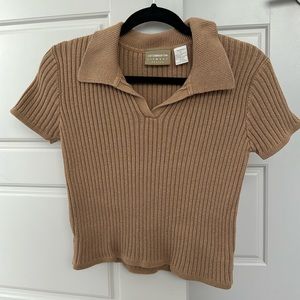 brown collar crop top